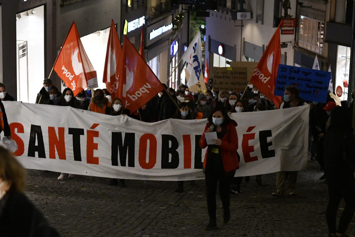 "Santé mobilisée" – das waadtländer Gesundheitspersonal nimmt die Missstände im Gesundheitswesen nicht länger hin.