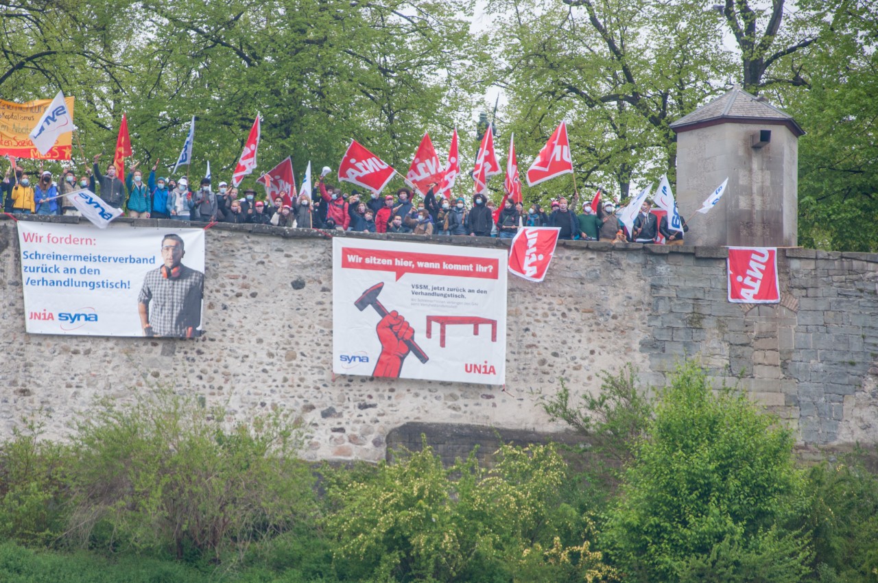L’associazione padronale dei falegnami torni al tavolo delle trattative!
