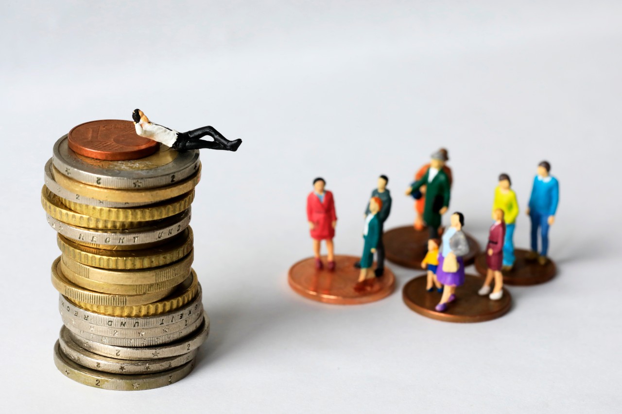 Démanteler les assurances sociales et  soutenir les capitaines de l’industrie?