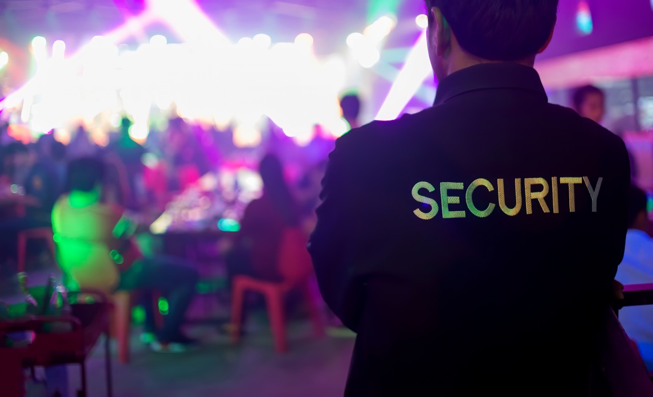 Ramo della sicurezza privata: proroga della dichiarazione di obbligatorietà generale e nuovi salari minimi dal 1.1.2024