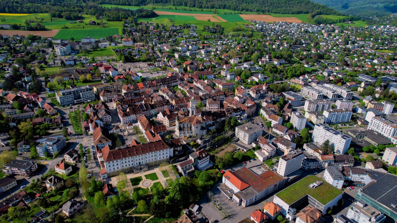 AdobeStock_1553303092_Delemont