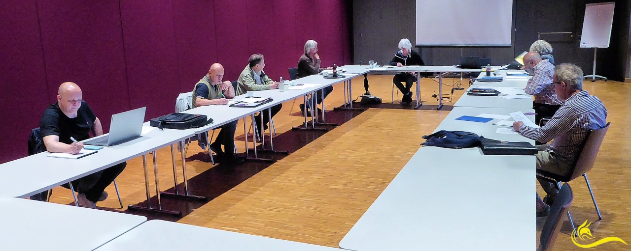 Wieder war der Saal im Restaurant «Kreuz» in Jona Tagungslokal. Francesco Cosentino (Dritter von links) nahm letztmals an einer Vorstandssitzung teil.