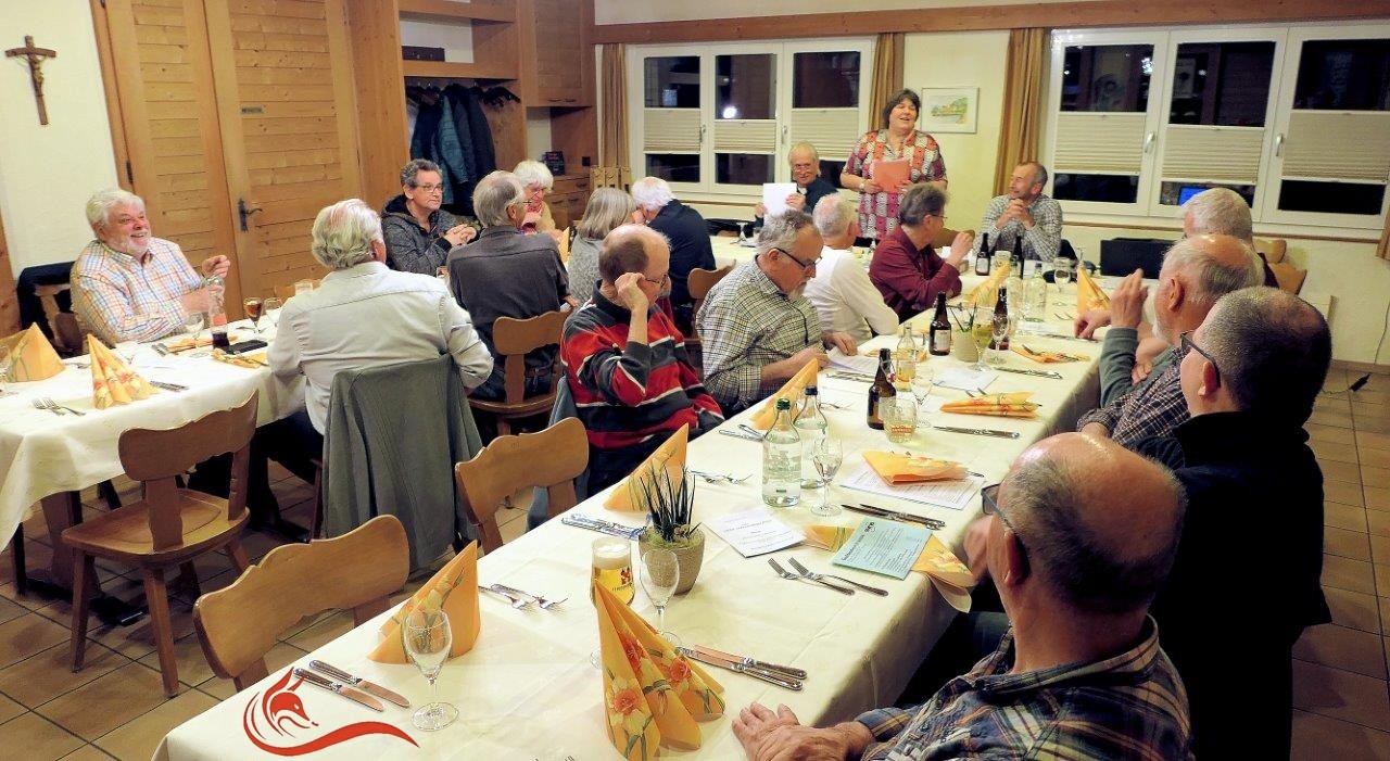 Der Saal des Restaurants «Mühlebach» in Altendorf war mit 20 Personen belegt.
