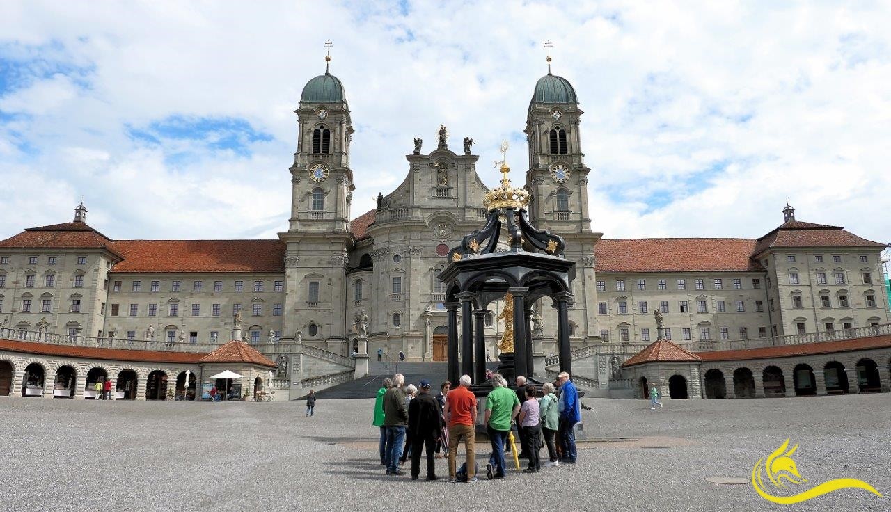 Besammlung beim Marienbrunnen