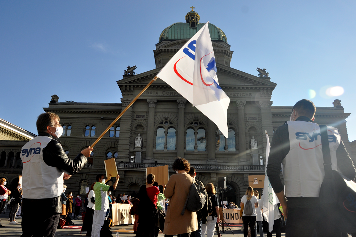 Erfolgreiche Abschlusskundgebung der Protestwoche "Gemeinsam mit dem Gesundheitspersonal" auf dem Bundesplatz